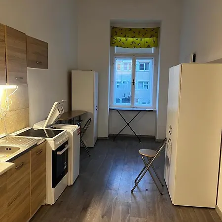 Fantomas*** Center No2 3bedroom + Living Apartment *